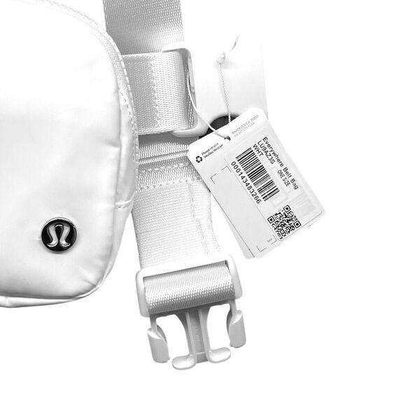 LULULEMON Bright White Everywhere Belt Bag NWT | Perfect Bride-to-Be Accessory - Picture 11 of 13